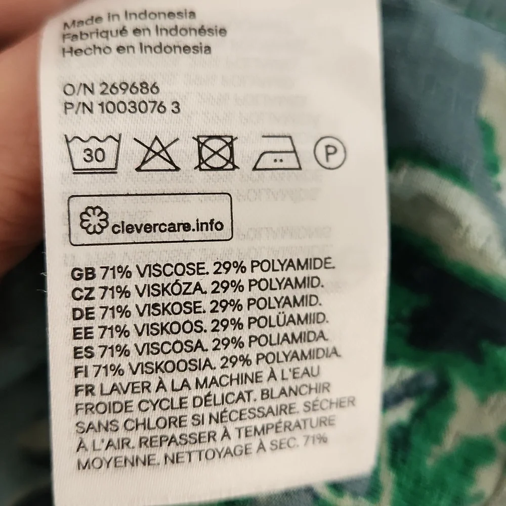 H&M 2/$10 - Picture 7 of 8